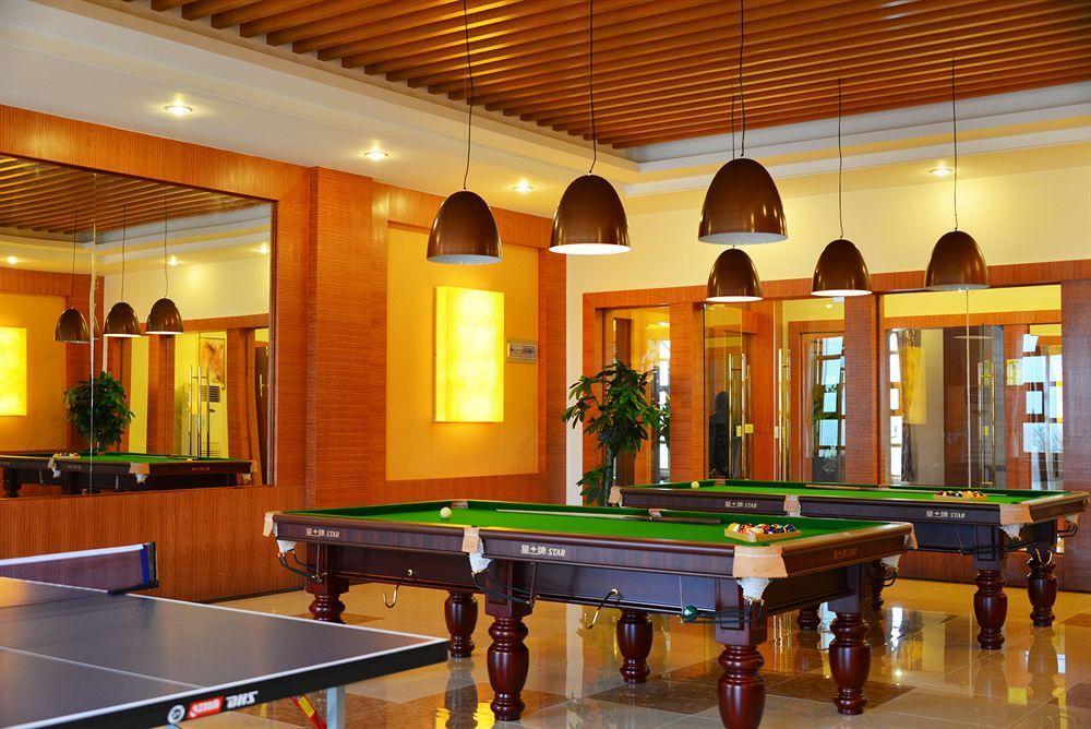 Golden Peacock Resort Hotel Beira Exteriör bild