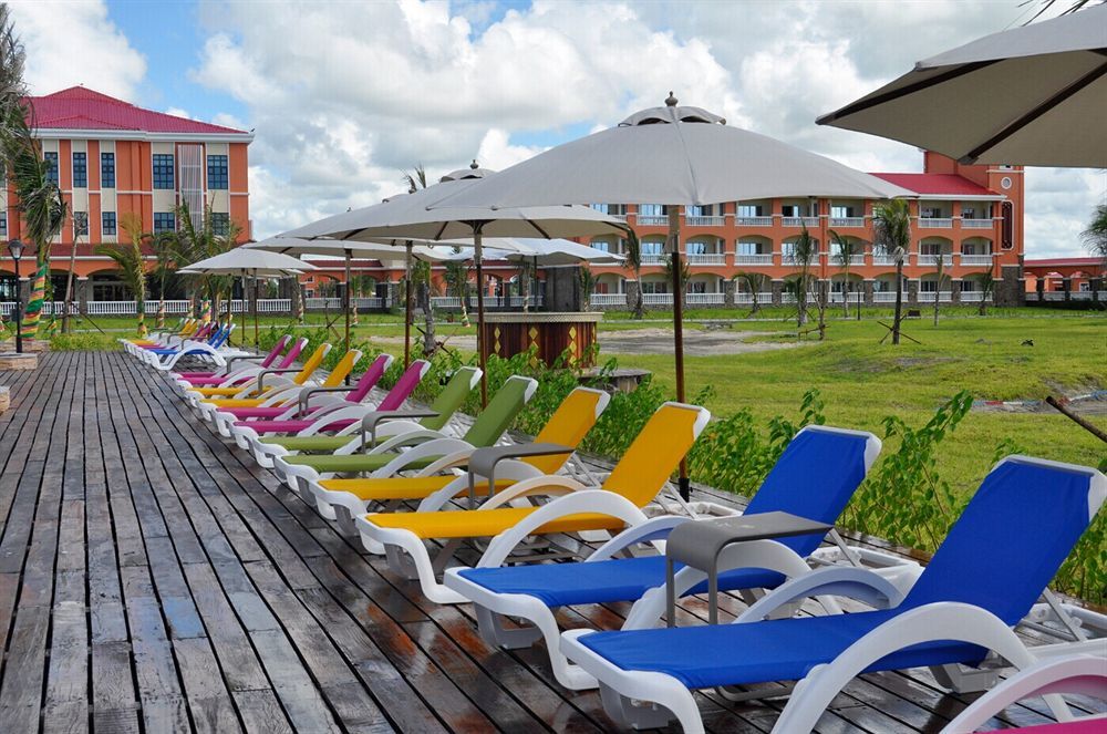 Golden Peacock Resort Hotel Beira Exteriör bild