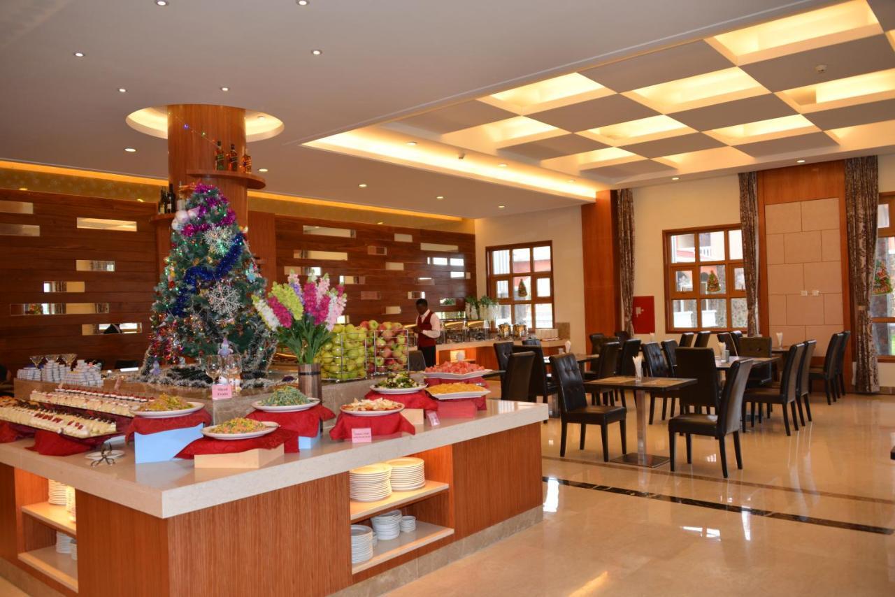 Golden Peacock Resort Hotel Beira Exteriör bild